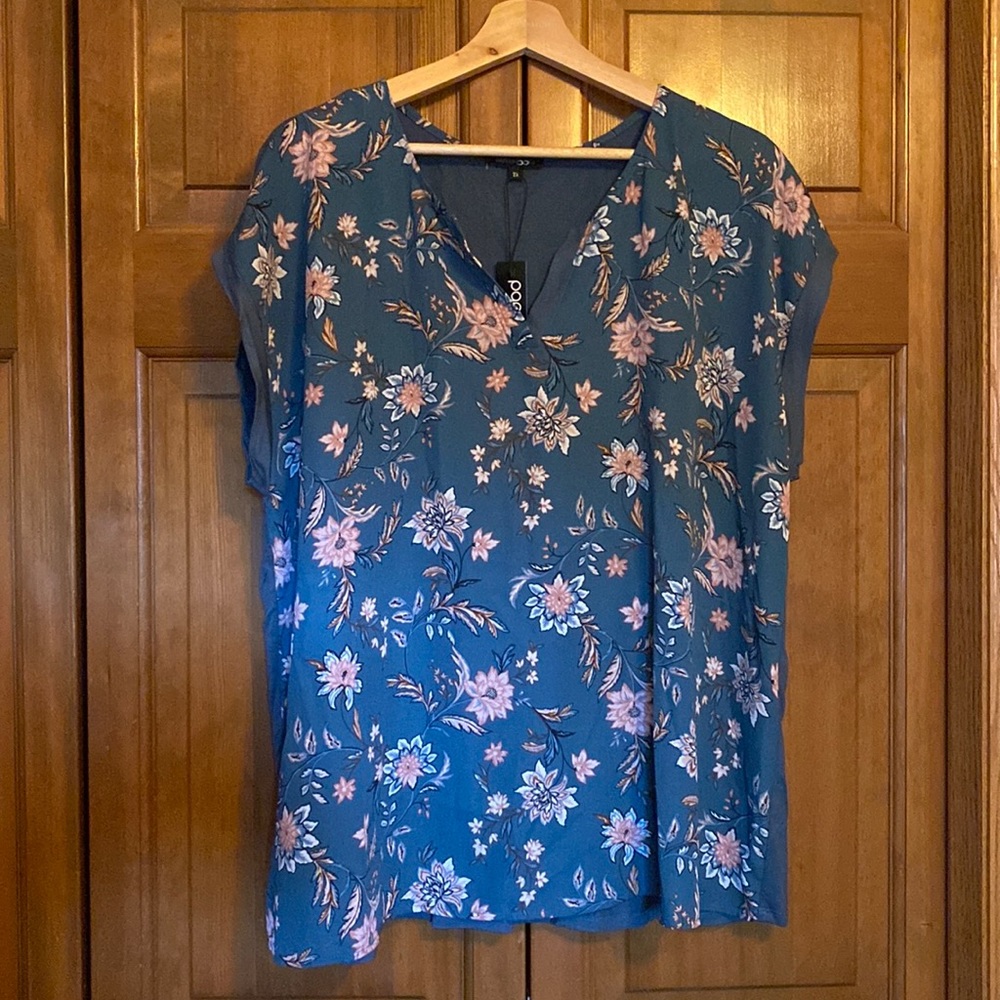 ✨LAST CHANCE✨NWT Papermoon Floral Top